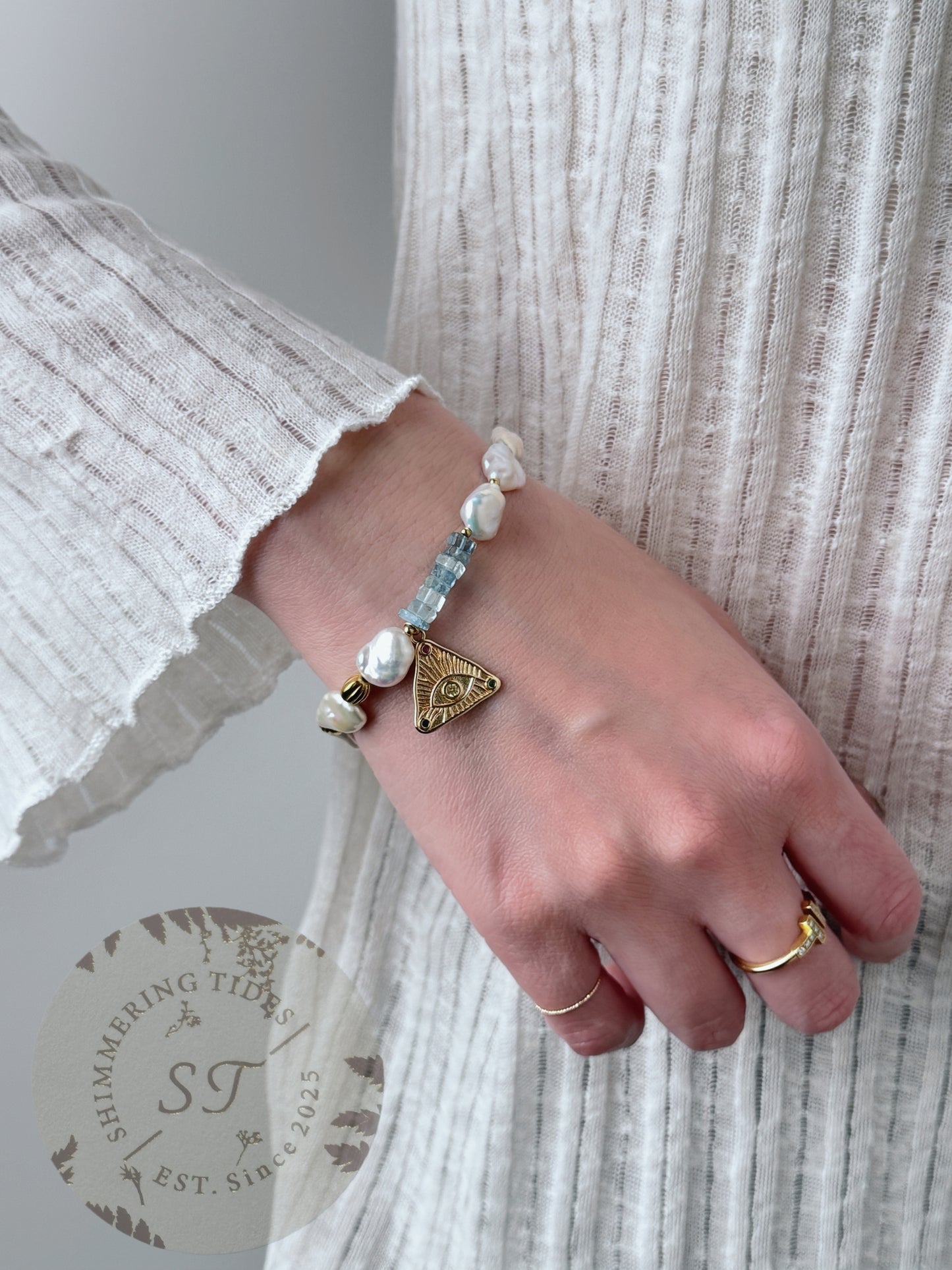 Summer Lights . Baroque Bracelet