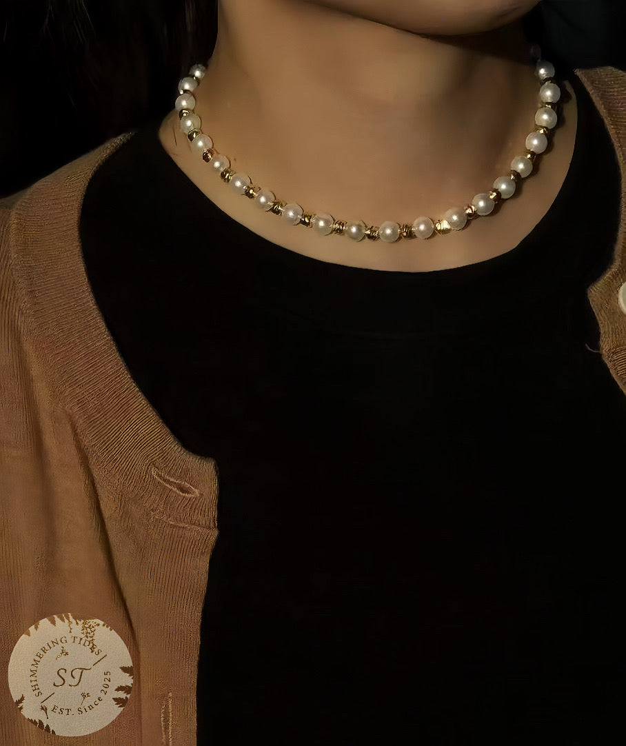 Classic Fabulous . Golden Glow Pearl necklace