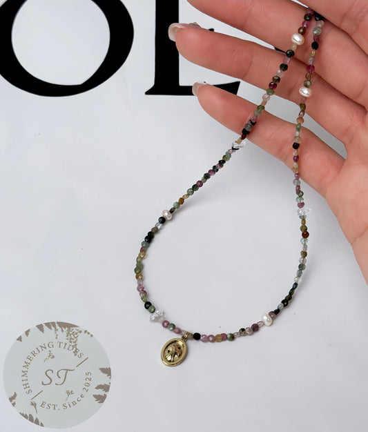 Summer Light . Mini necklace