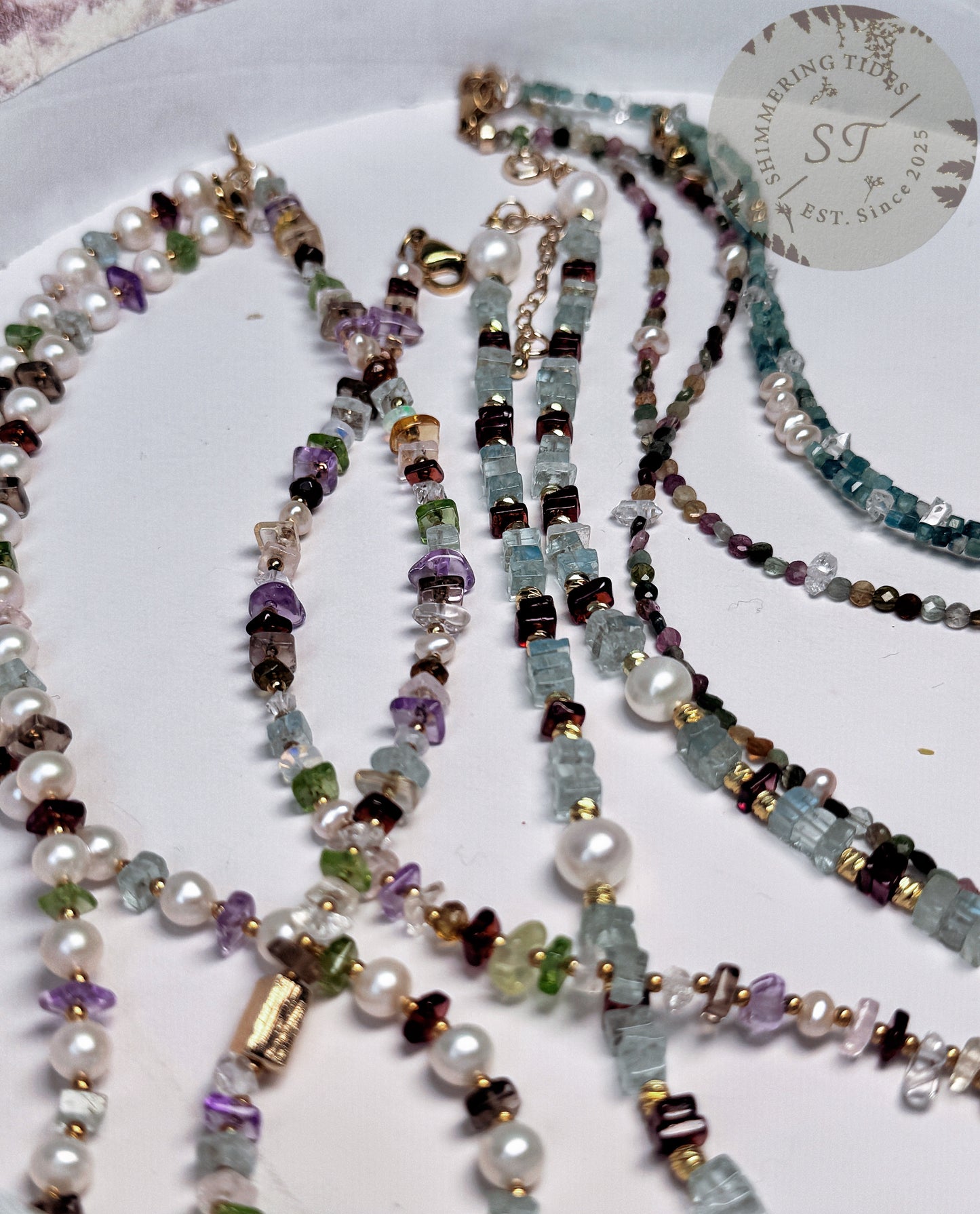 Summer Light . Mini necklace