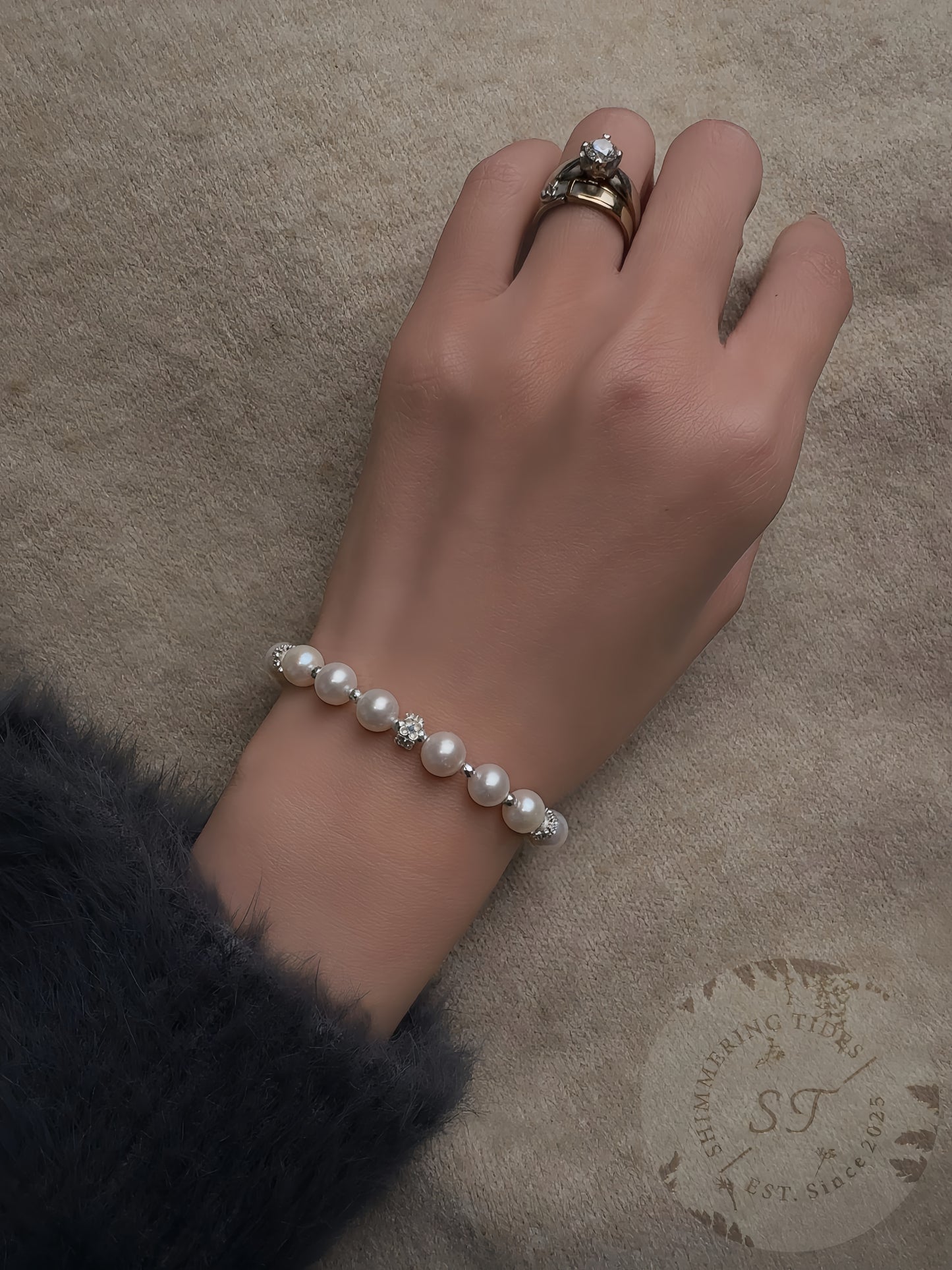 Classic Fabulous - Floraison Royale Pearl Bracelet