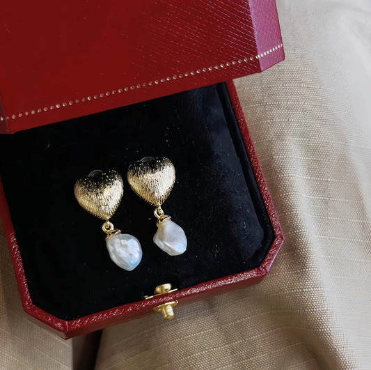Classic Fabulous . Heart Bloom